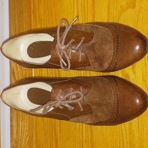 Naturalizer Granny Heels Brown Leather and Suede 8Wide 3.5 heel lace details